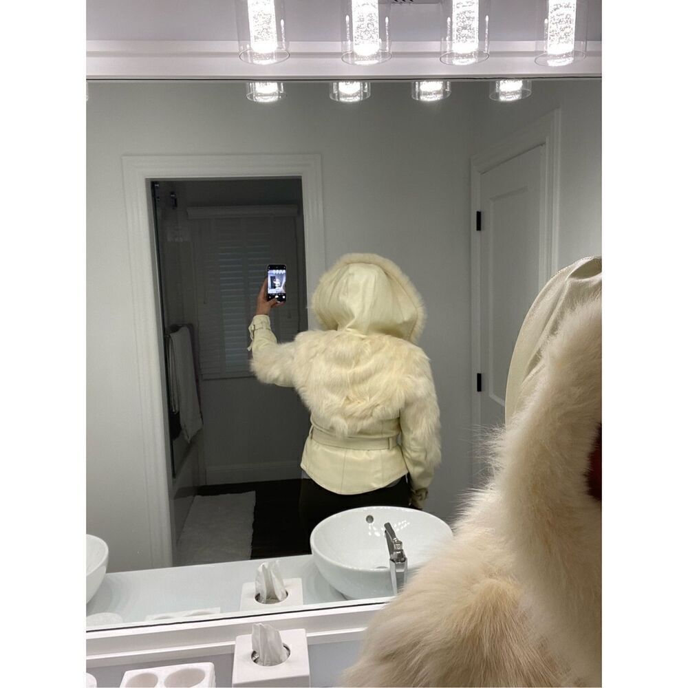 Leather Jacket with Fox Fur - Picture 9 of 10